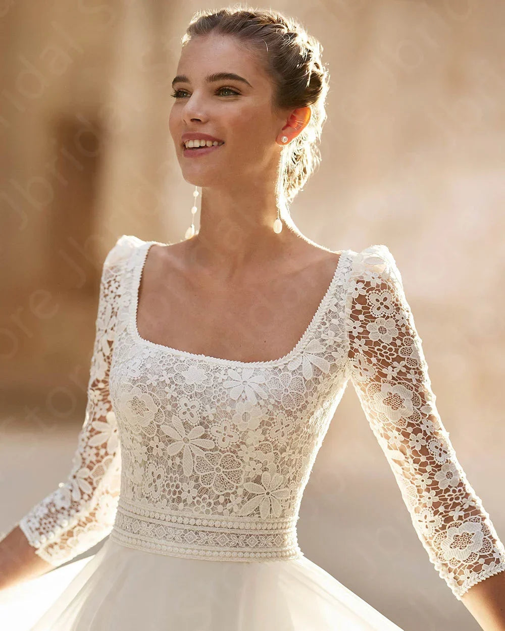 Customized Classic Wedding Dresses 2025 Lace Bridal Gowns Square Neckline Bride Dresses 3/4 Sleeves Wedding Gowns Cut Out Back