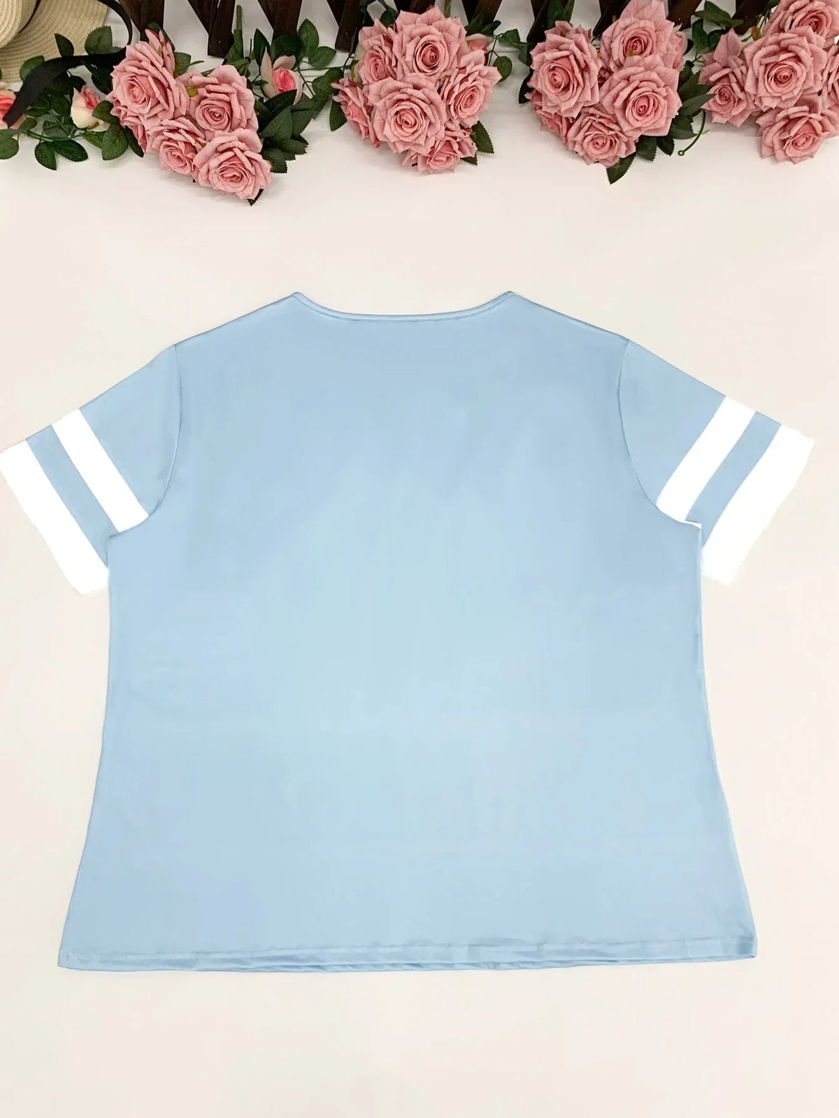 Plus  Size Women's Heart-Striped Print T-Shirt - Casual Short Sleeve V-neck Tops Suitable for Spring and Summer