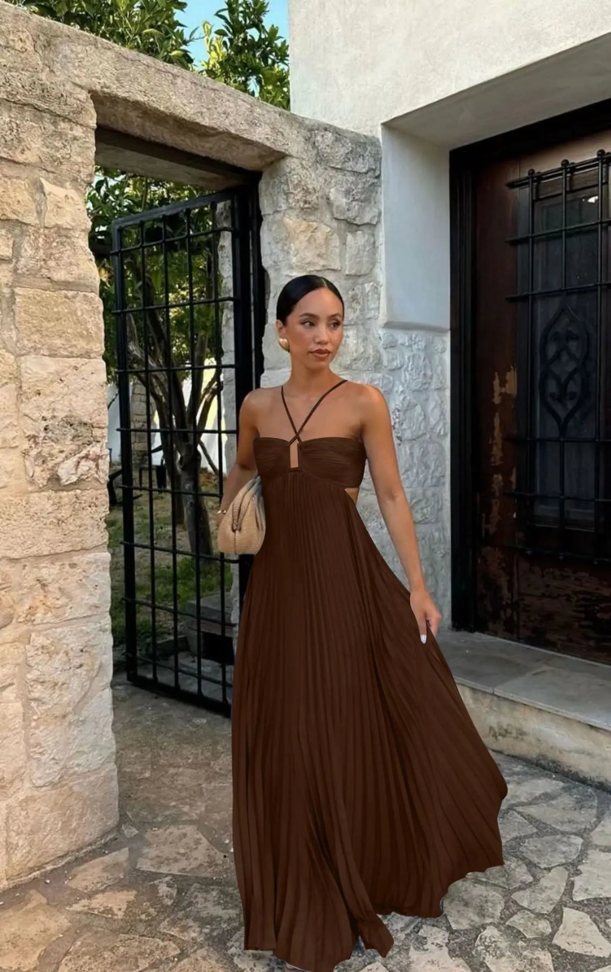 2026 New Women's Fashionable and Elegant Summer Camisole Beach Vacation Long Dress Elegant Backless Pleated Long Dress