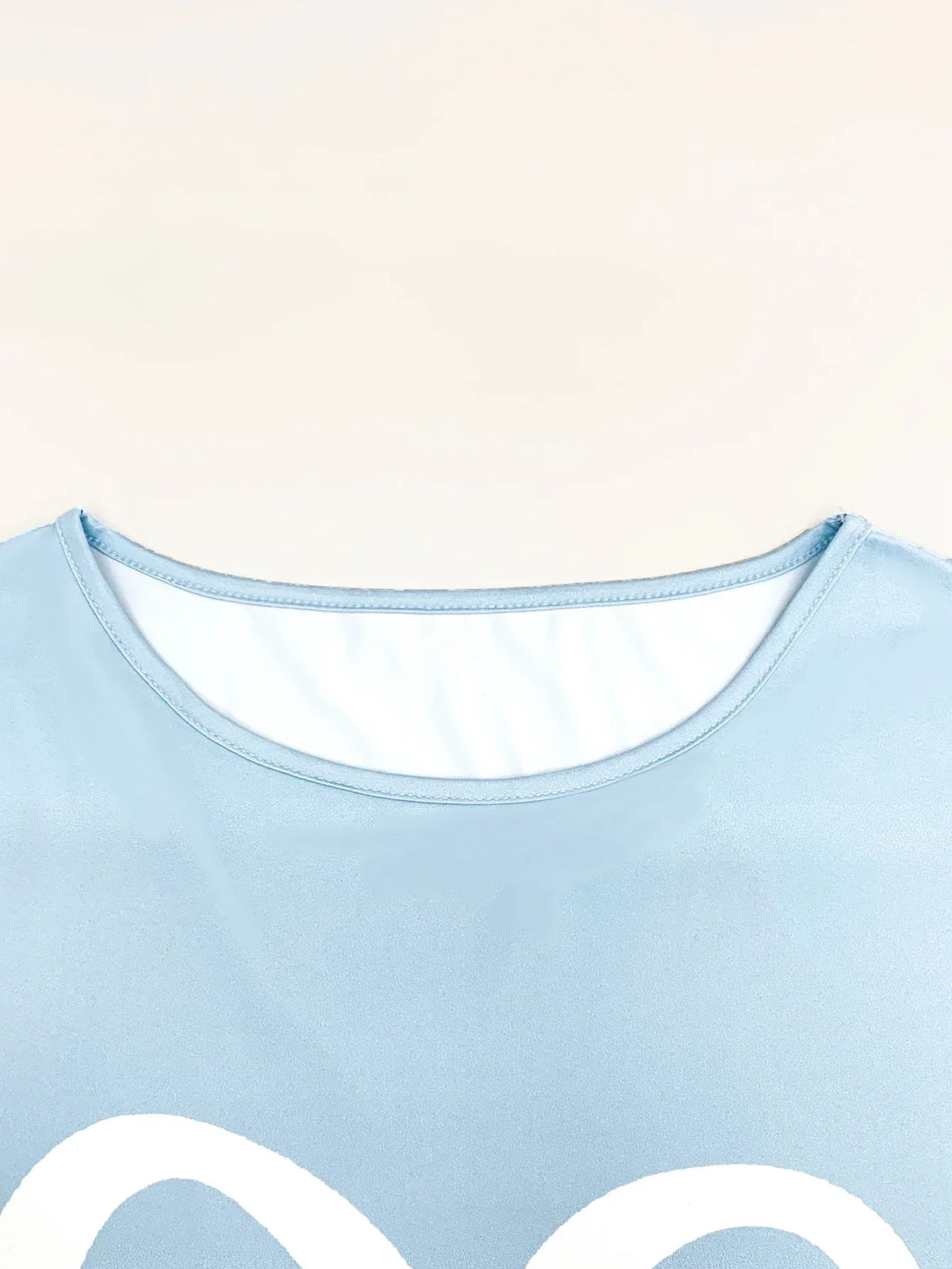 Plus  Size Women's Heart-Striped Print T-Shirt - Casual Short Sleeve V-neck Tops Suitable for Spring and Summer