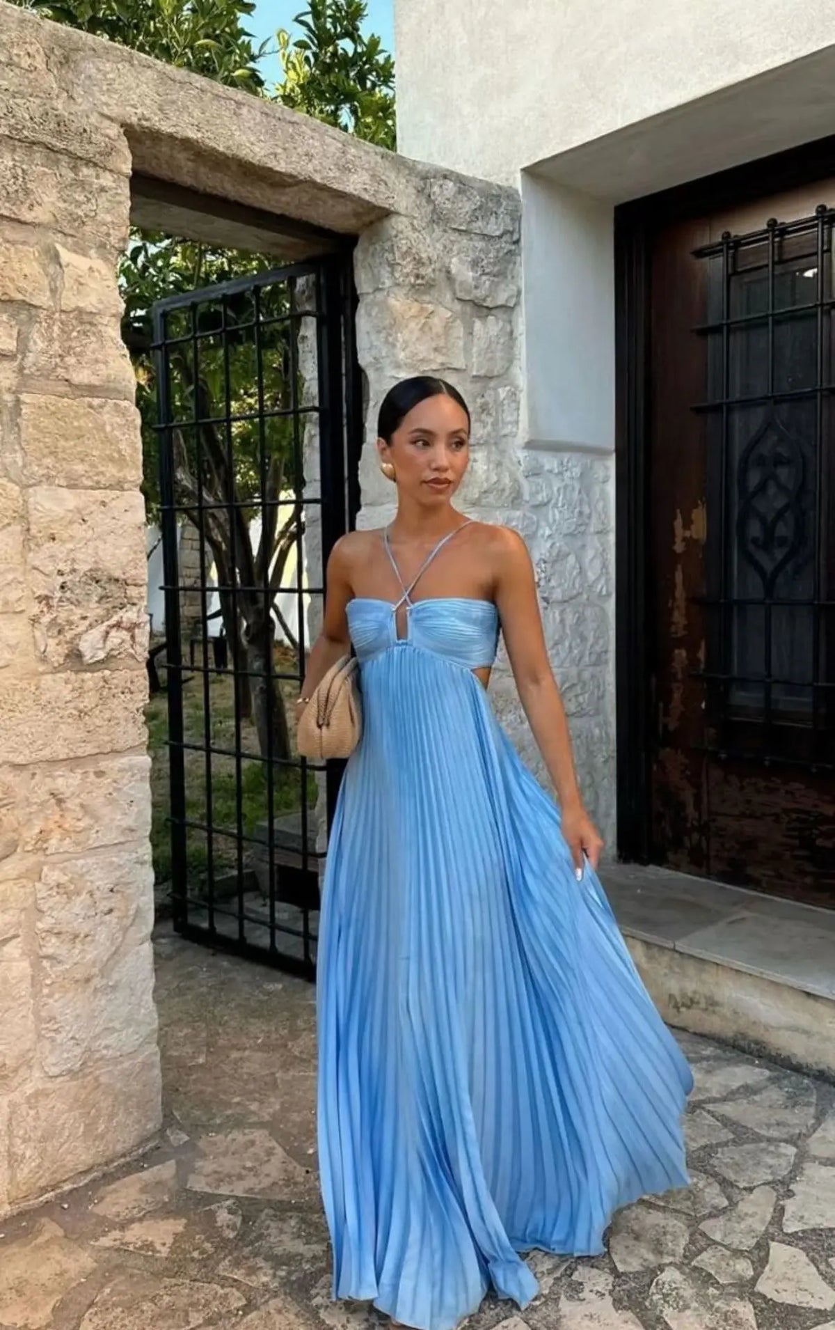 2026 New Women's Fashionable and Elegant Summer Camisole Beach Vacation Long Dress Elegant Backless Pleated Long Dress