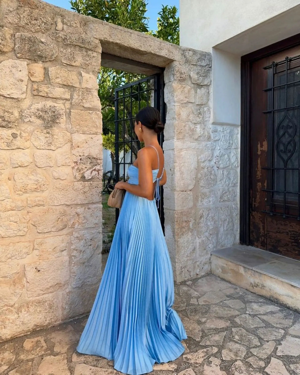 2026 New Women's Fashionable and Elegant Summer Camisole Beach Vacation Long Dress Elegant Backless Pleated Long Dress