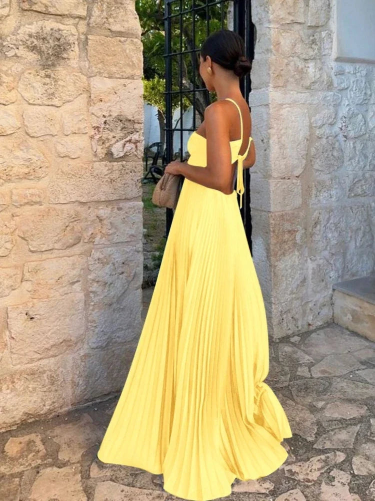 2026 New Women's Fashionable and Elegant Summer Camisole Beach Vacation Long Dress Elegant Backless Pleated Long Dress